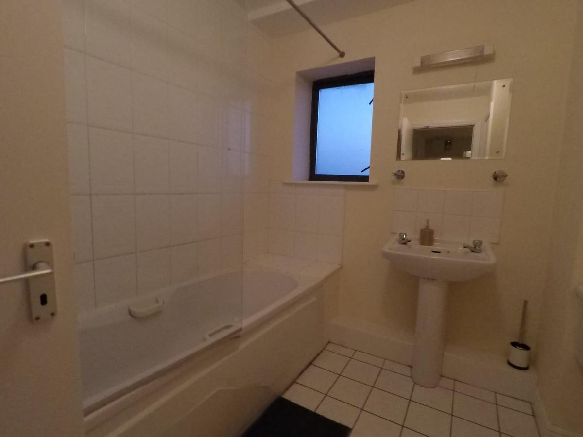 The Sentinel Tower Airport Apartments Ballymun Eksteriør billede