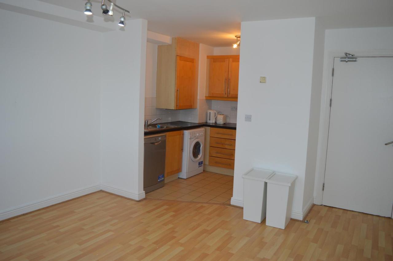 The Sentinel Tower Airport Apartments Ballymun Eksteriør billede
